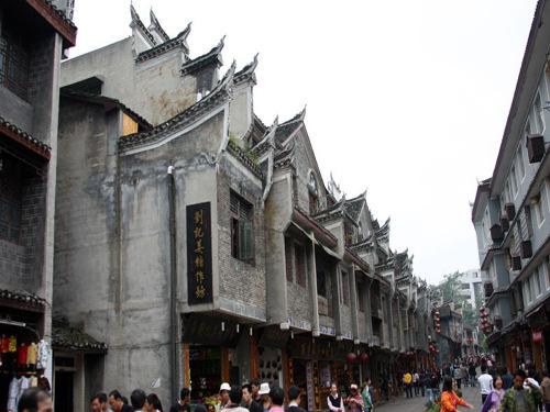 持续二十多年的恩怨,波兰与乌克兰的冲突,伤亡惨重的沃伦事件